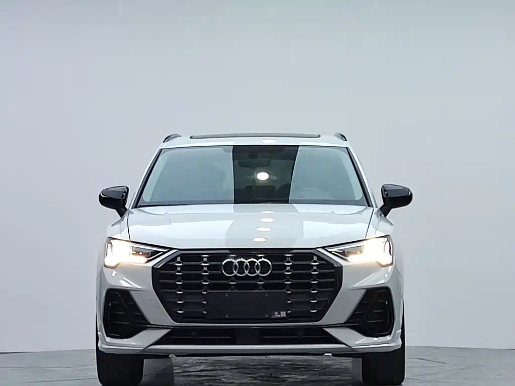 Audi Q3 2022 — фото 3