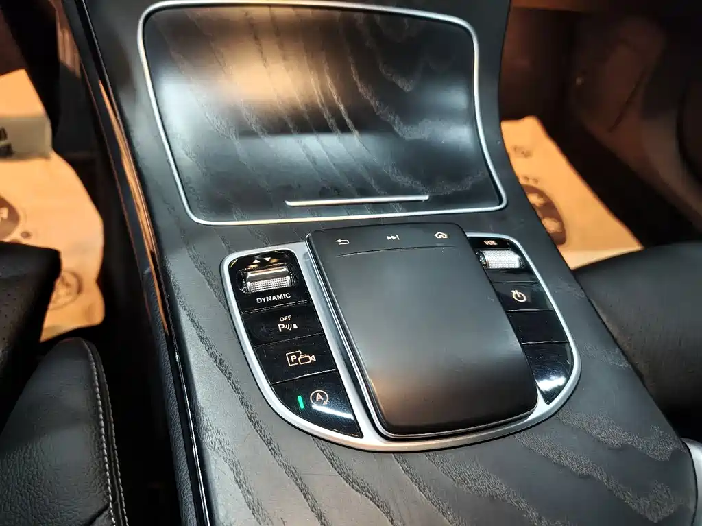 Mercedes-Benz C-Class 2020 — фото 14