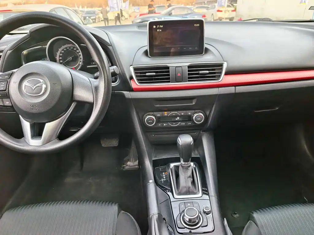 Mazda 3 Axela 2016 — фото 14