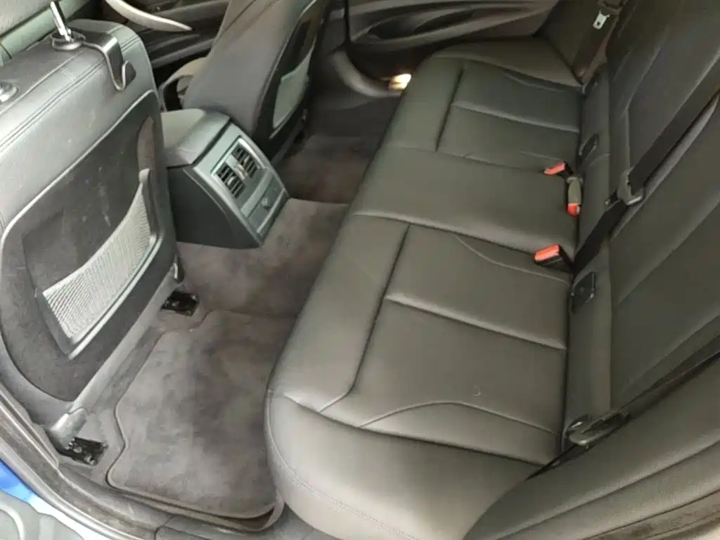 BMW 3 Series GT 2017 — фото 17