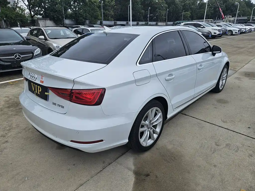 Audi A3 2016 — фото 16