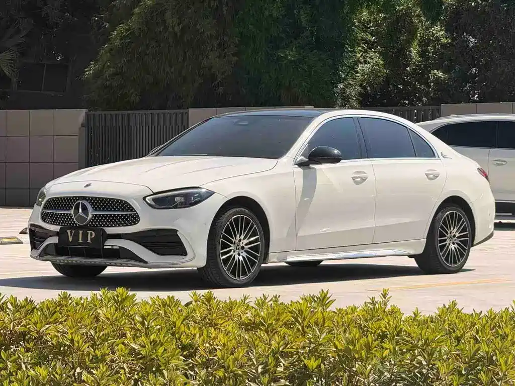Mercedes-Benz C-Class 2022