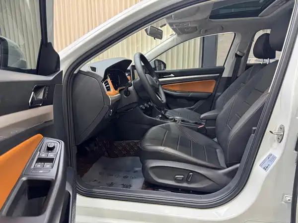 Volkswagen Bora 2023