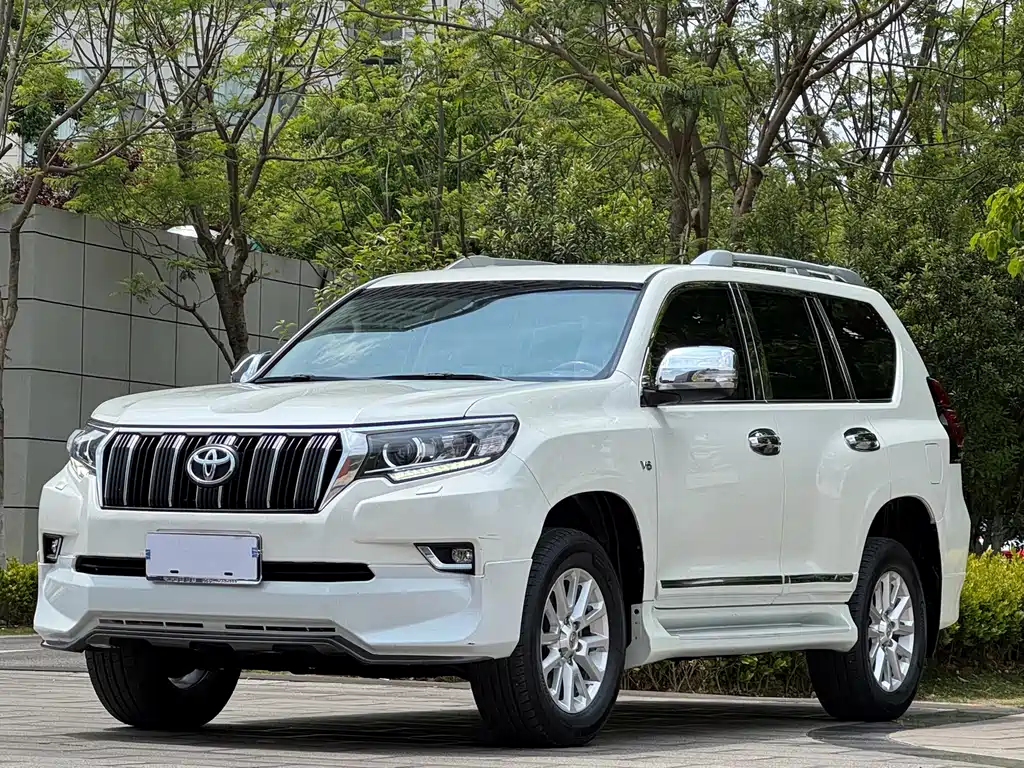 Toyota Prado 2018 — фото 1