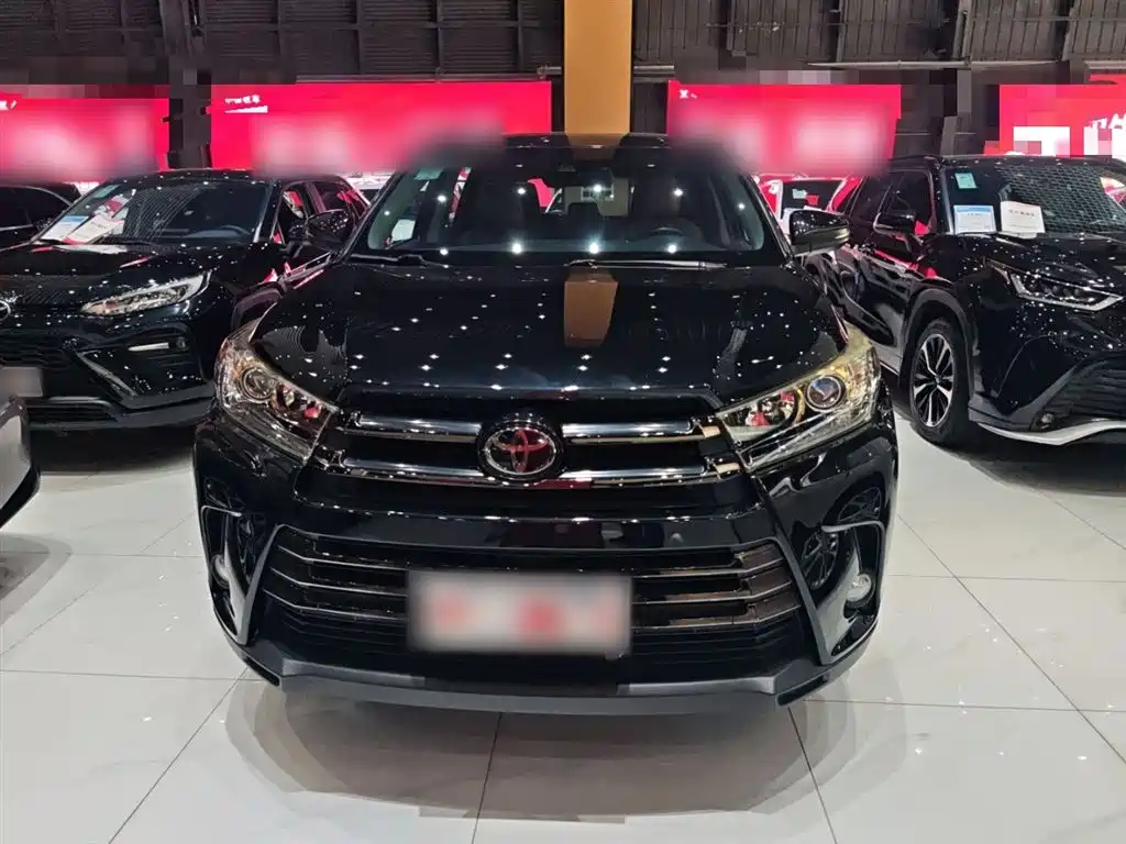 Toyota Highlander 2020 — фото 6