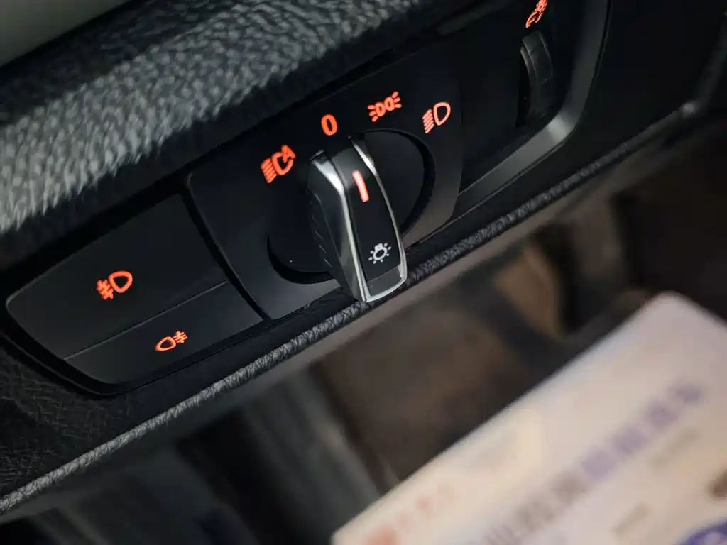 BMW 1 Series 2013 — фото 18