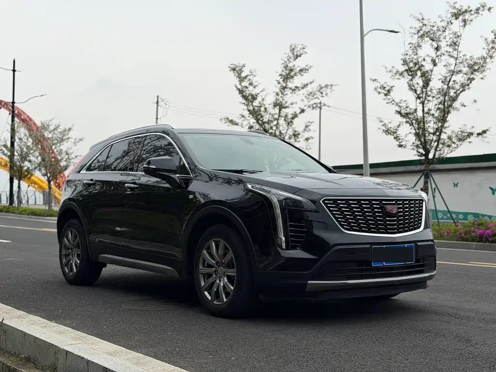 Cadillac XT4 2021 — фото 3
