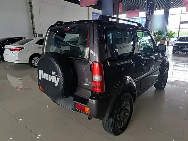 Suzuki Jimny 2015
