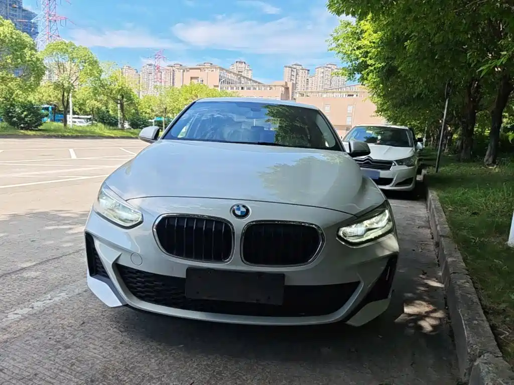BMW 1 Series 2021