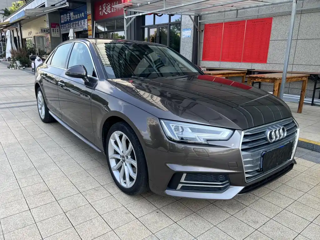 Audi A4L 2018 — фото 16