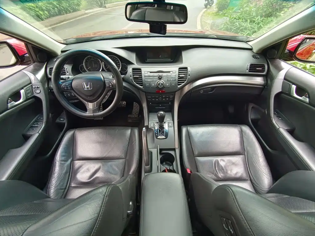 Honda Spirior 2014 — фото 14