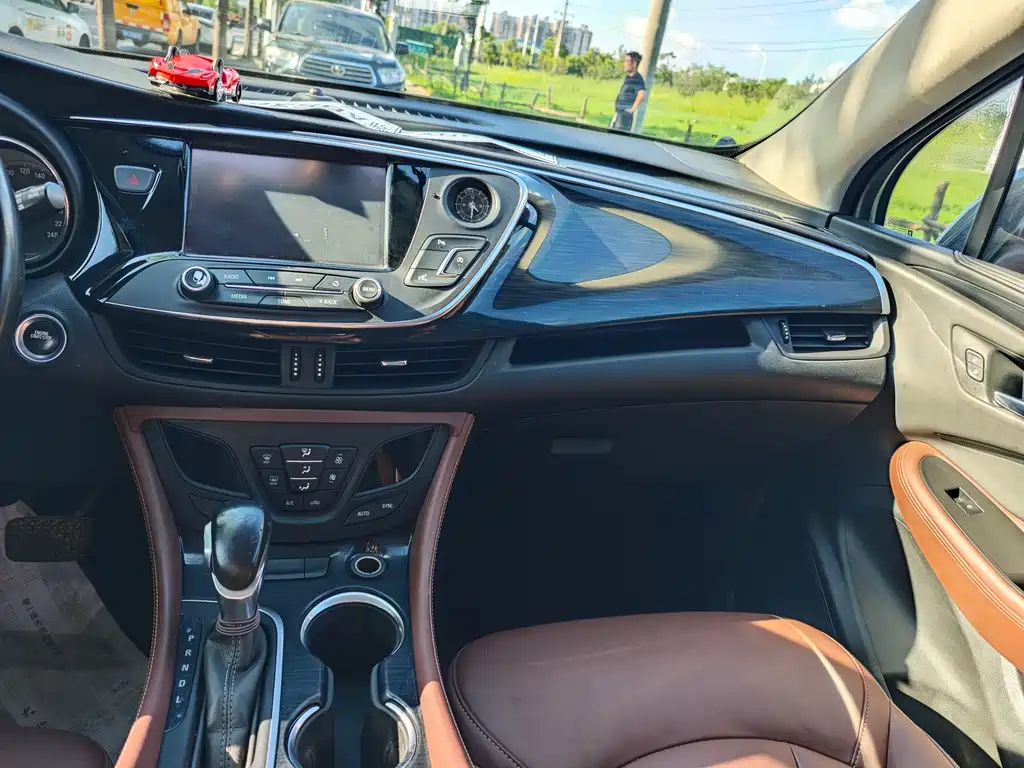 Buick Envision Plus 2018 — фото 13