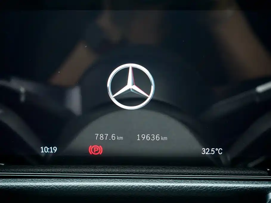 Mercedes-Benz GLB AMG 2024 — фото 14