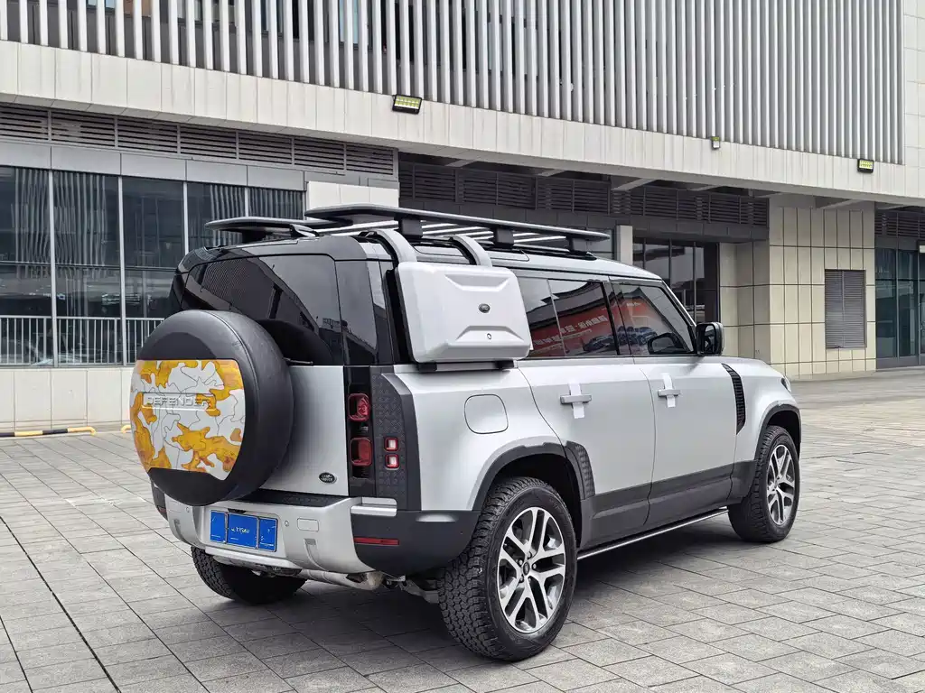Land Rover Defender 2020 — фото 20