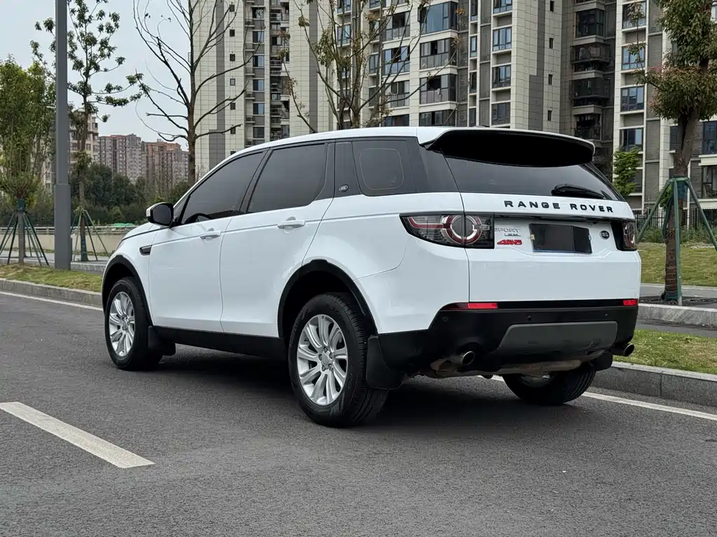 Land Rover Discovery Sport 2016 — фото 15