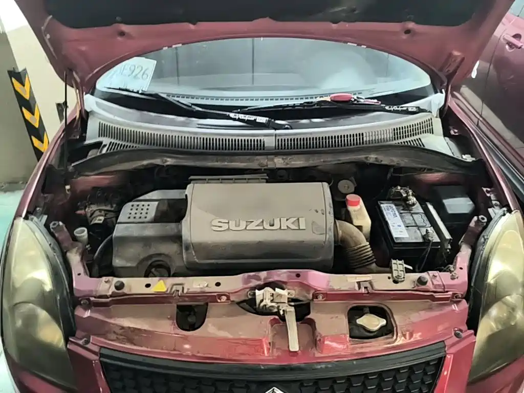 Suzuki Swift 2015 — фото 20