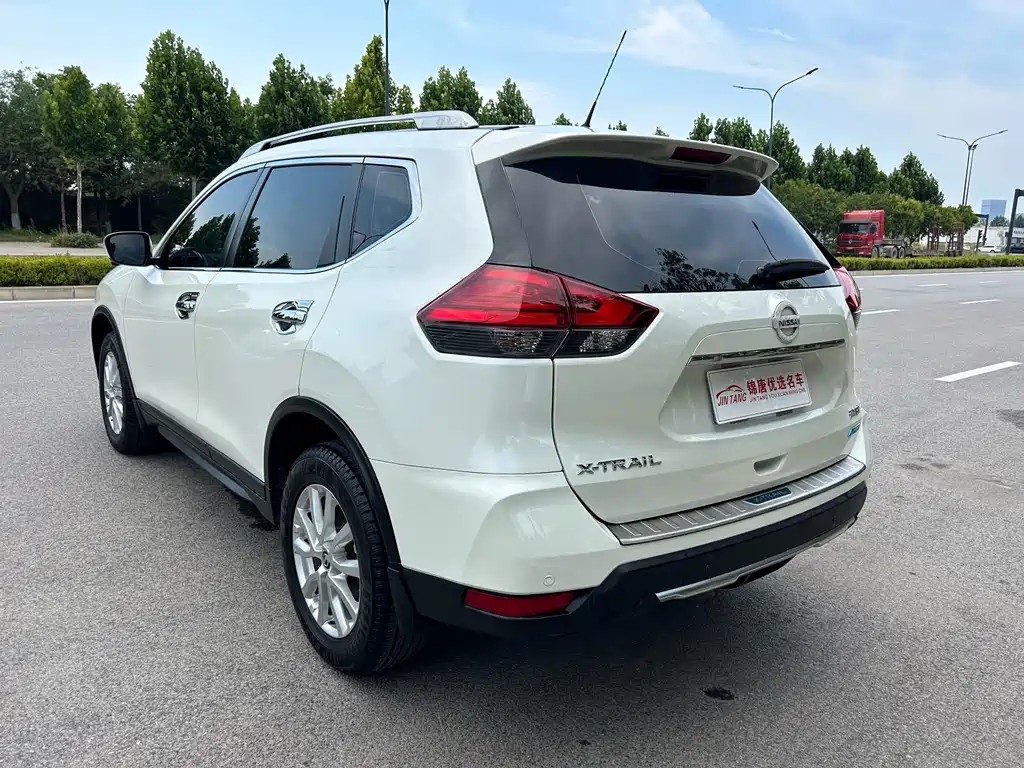 Nissan X-Trail 2017 — фото 13