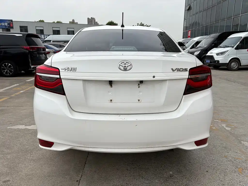 Toyota Vios 2021 — фото 12