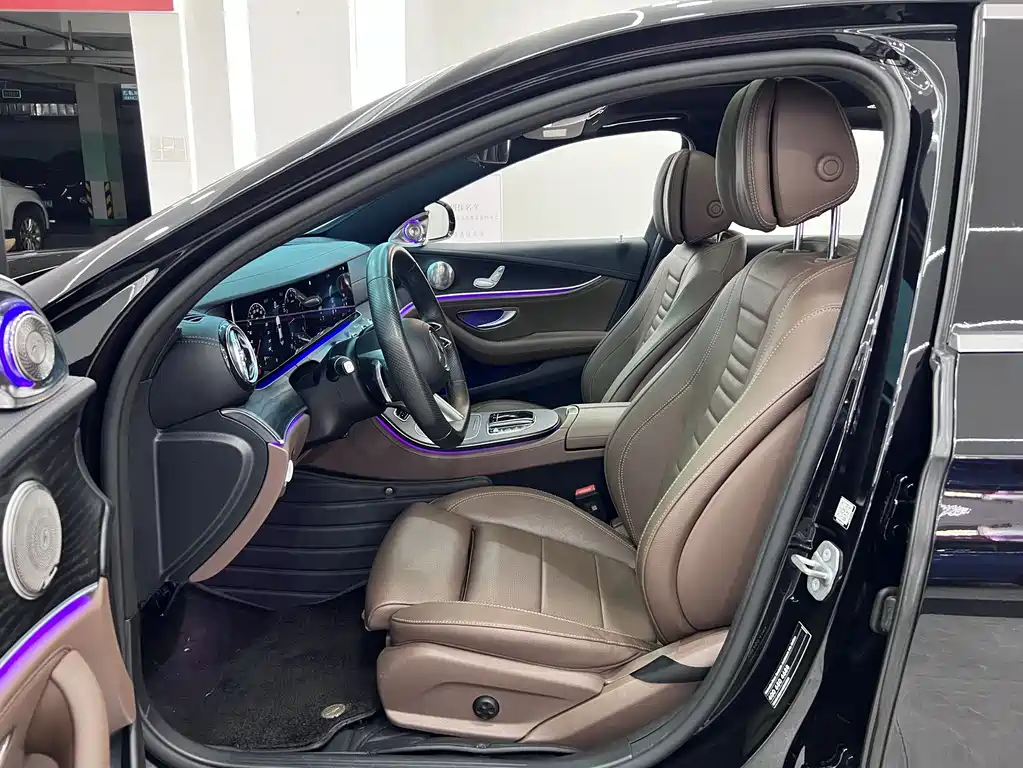 Mercedes-Benz E-Class 2023 — фото 8