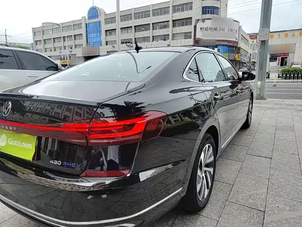 Volkswagen Passat Plug-In Hybrid 2022