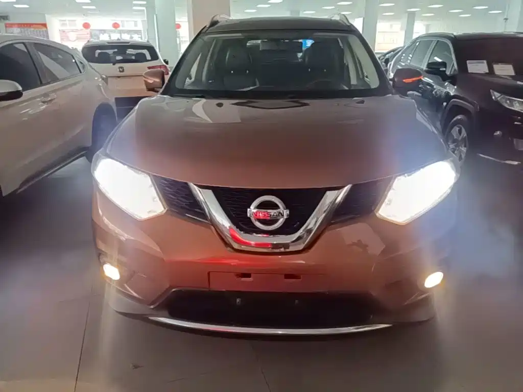 Nissan X-Trail 2015