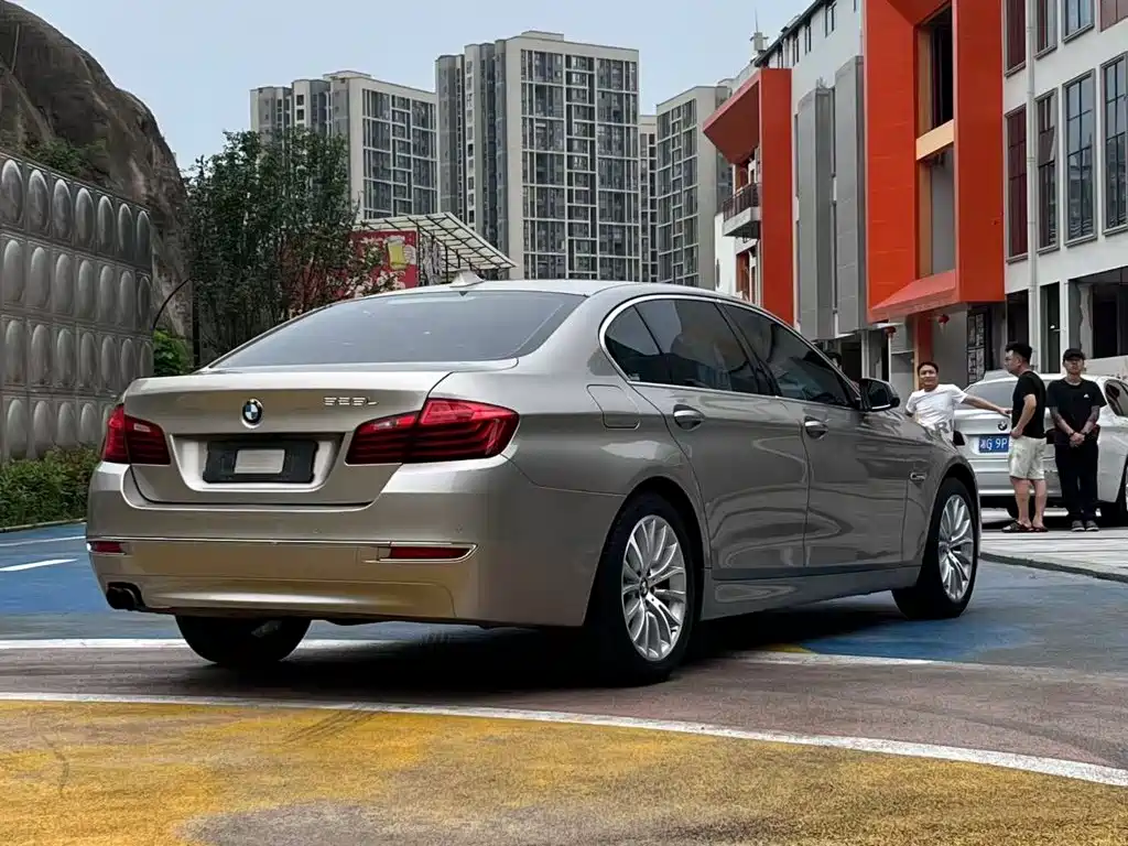 BMW 5 Series 2016