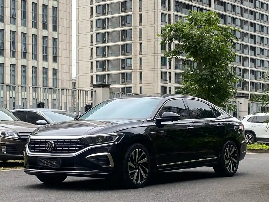Volkswagen Passat 2024