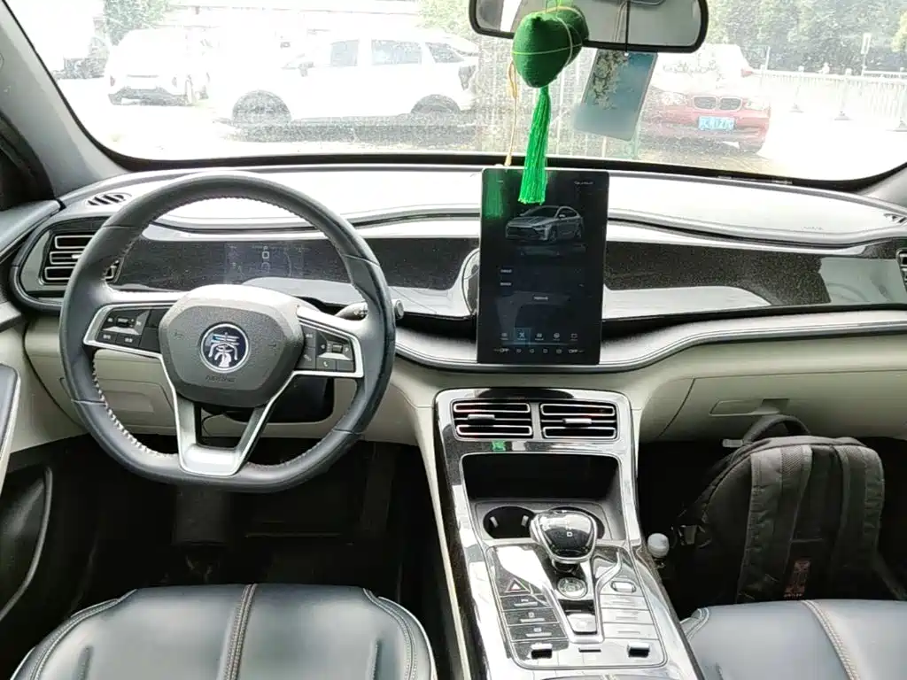 BYD Qin PLUS 2023 — фото 10