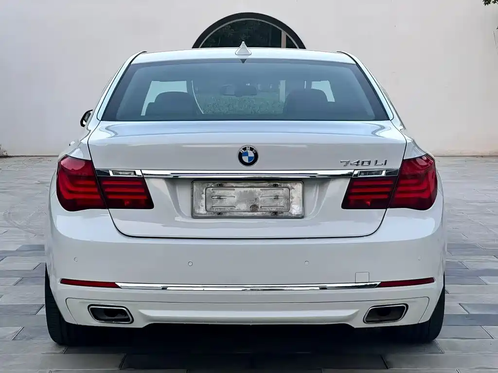 BMW 7 Series 2014 — фото 6