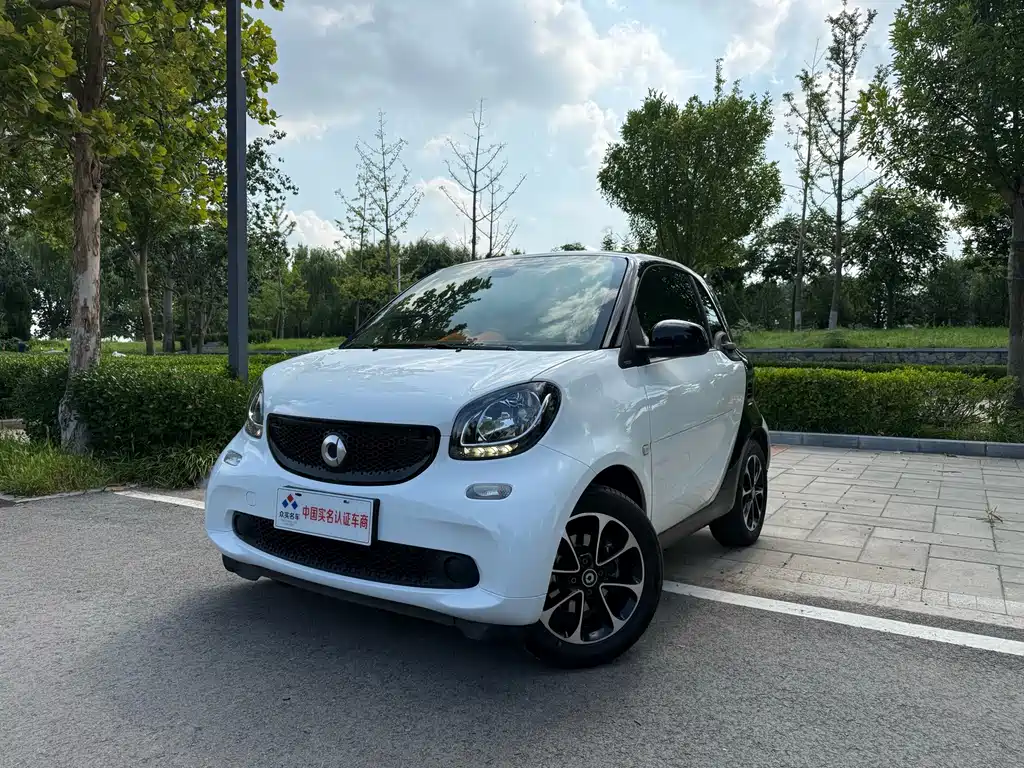 smart fortwo 2015 — фото 5
