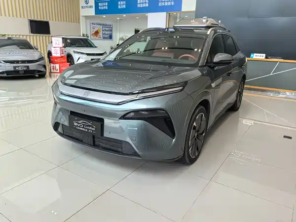 BYD Tang L 2025