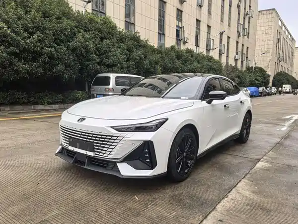 Changan UNI-V 2022
