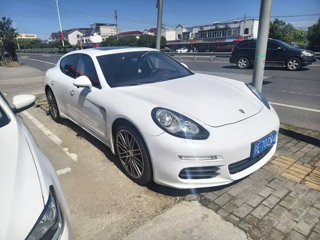 Porsche Panamera 2013