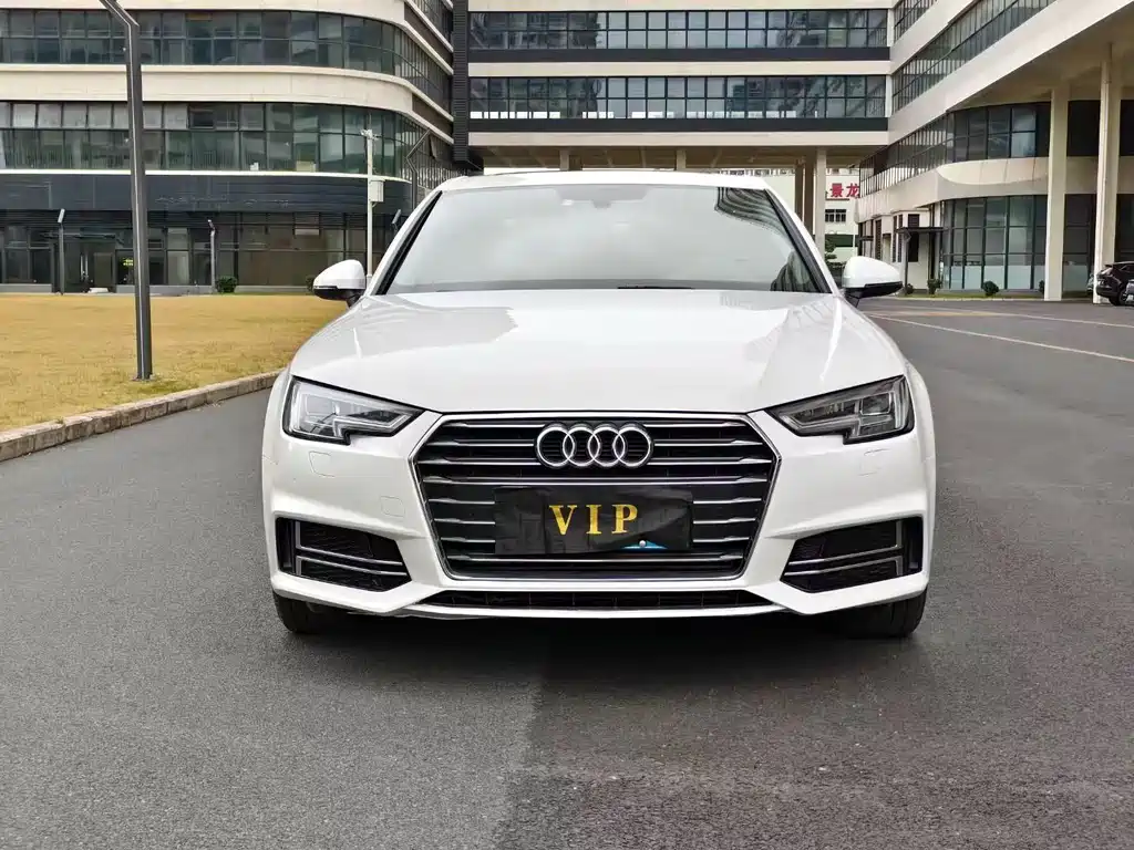 Audi A4L 2020 — фото 2