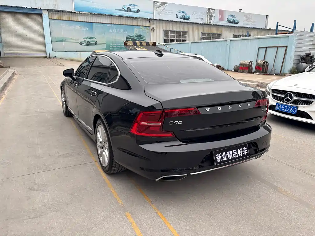 Volvo S90 2020 — фото 11