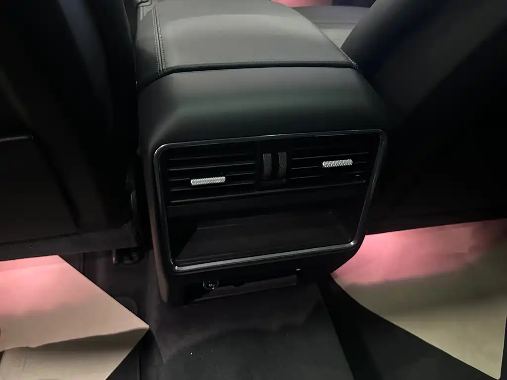 Porsche Cayenne Hybrid 2021 — фото 14