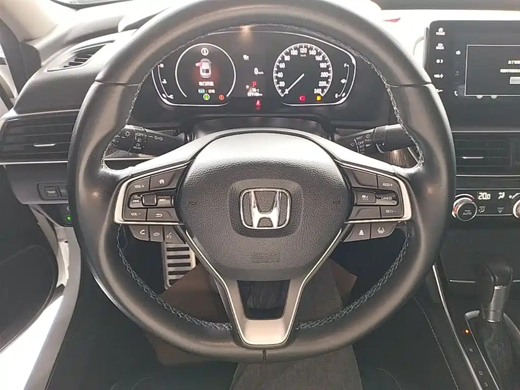 Honda Accord 2022 — фото 11