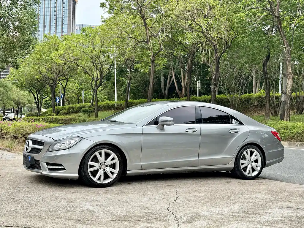 Mercedes-Benz CLS 2015 — фото 1
