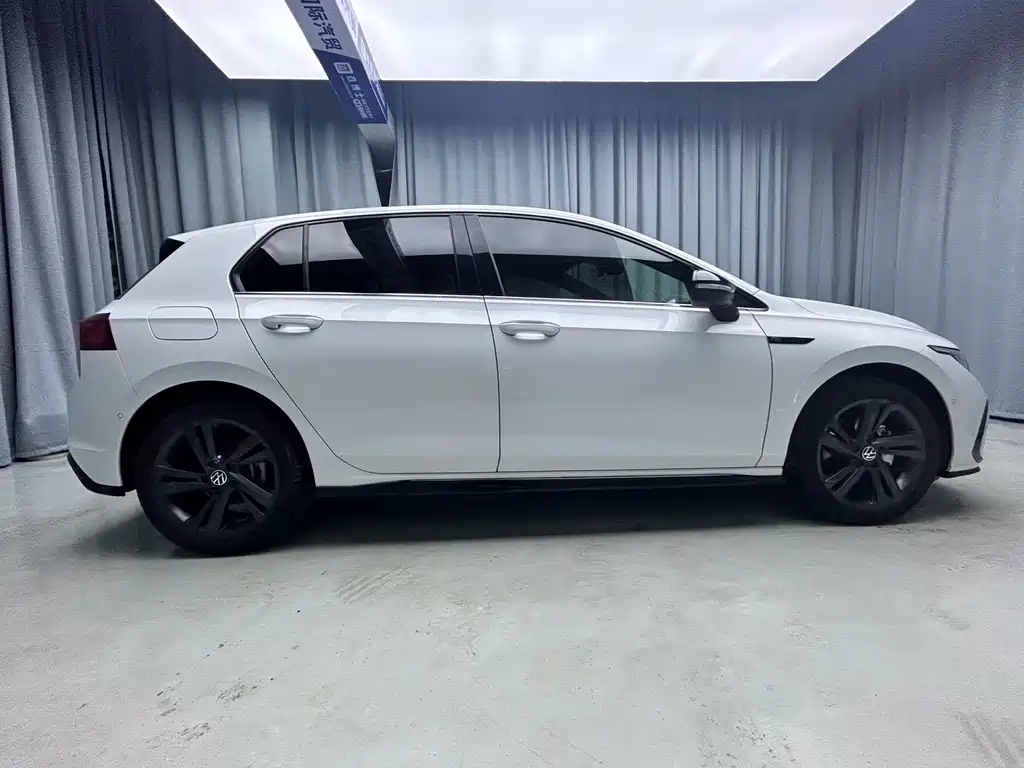 Volkswagen Golf 2022