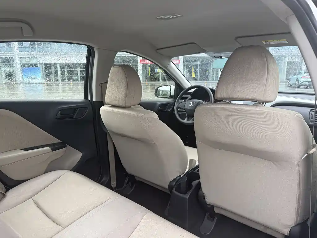 Honda City 2017 — фото 14