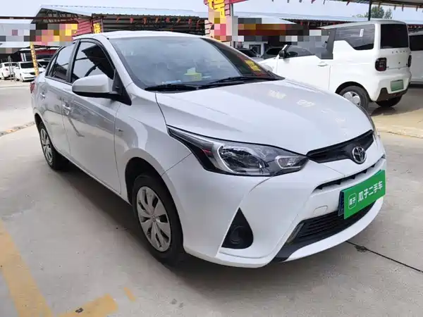 Toyota Yaris L 2020