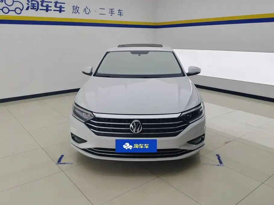 Volkswagen Sagitar 2020