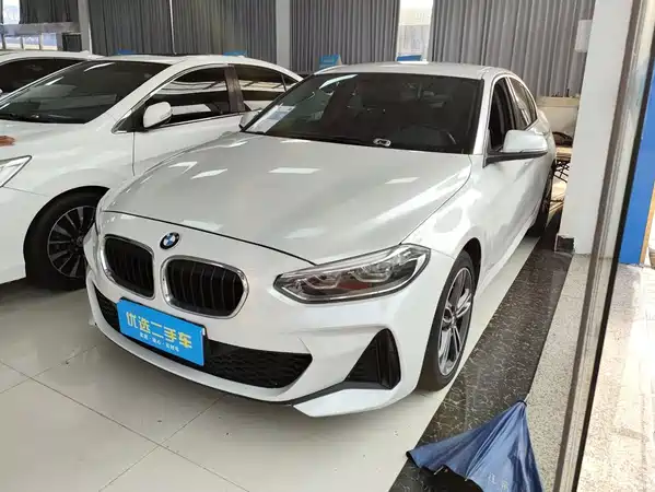 BMW 1 Series 2021