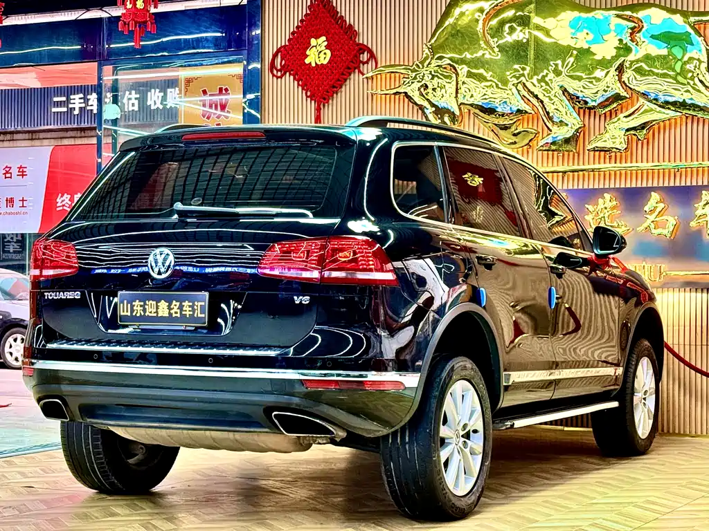 Volkswagen Touareg 2017 — фото 16