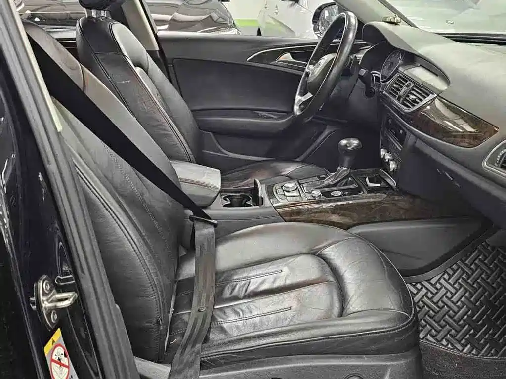 Audi A6L 2015 — фото 10