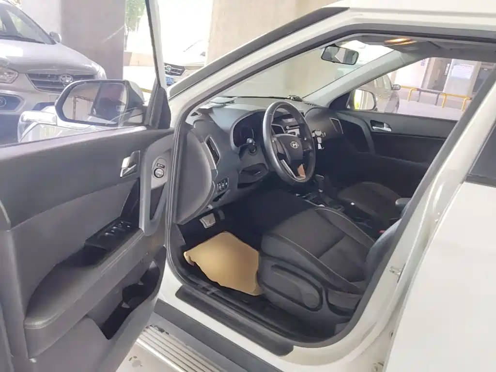 Hyundai ix25 2015 — фото 16