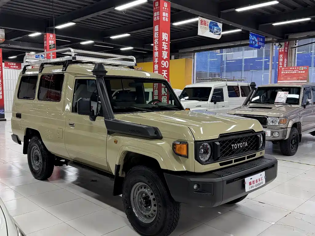 Toyota Land Cruiser 2024 — фото 3
