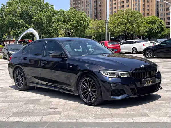 BMW 3 Series 2021