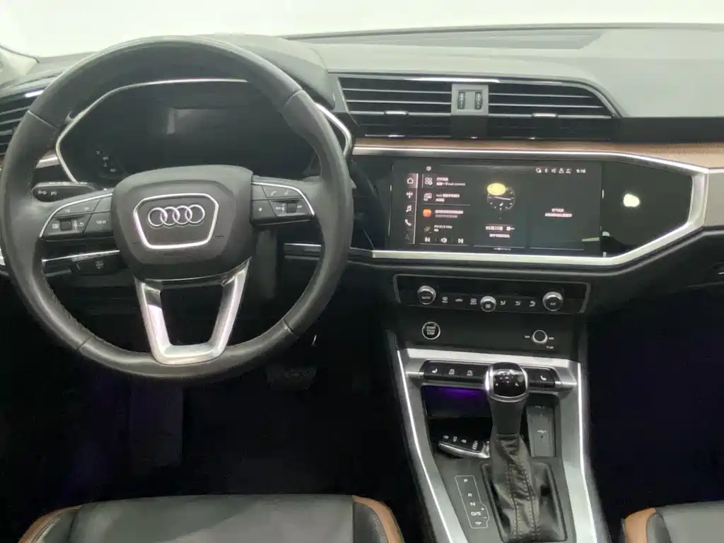 Audi Q3 2023 — фото 11