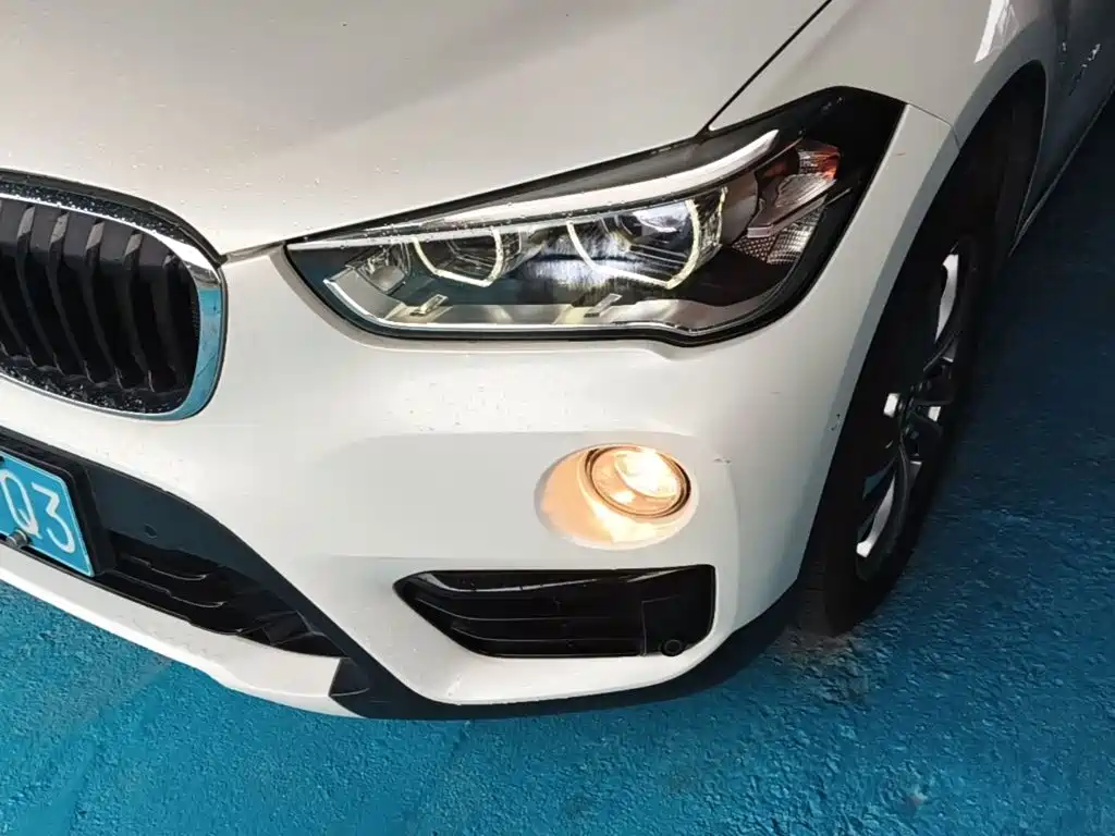 BMW X1 2016 — фото 18
